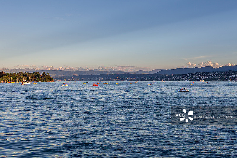 苏黎世的夏日傍晚图片素材