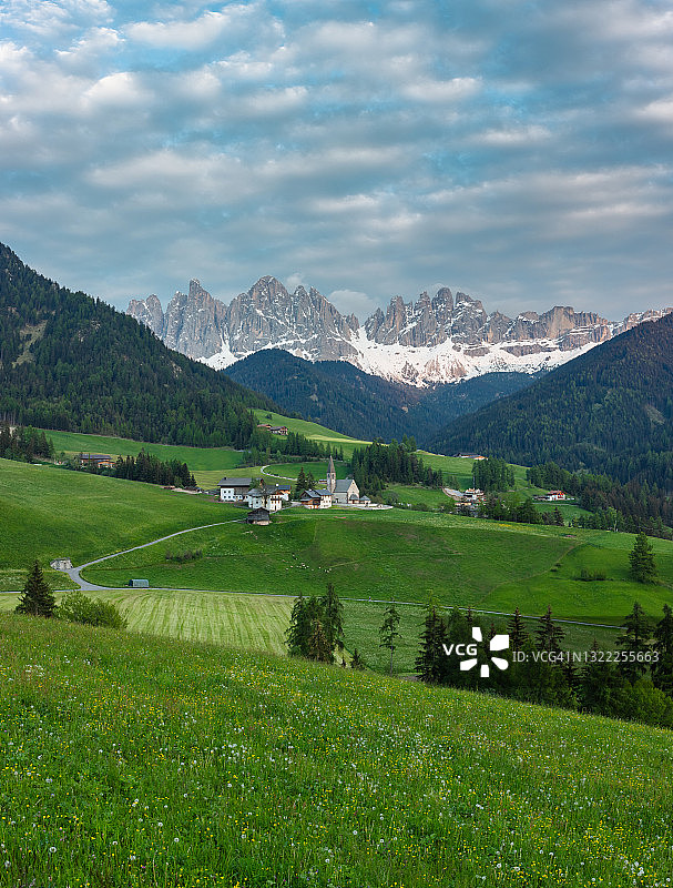 南蒂罗尔-维尔诺斯塔尔-盖斯勒山图片素材