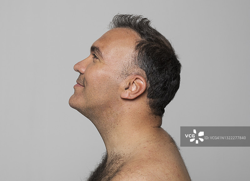成熟男人的侧脸图片素材