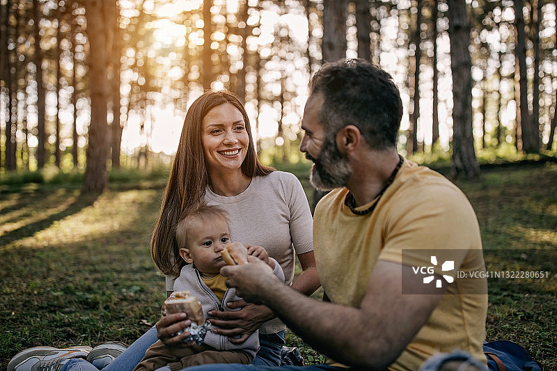 家庭野餐图片素材