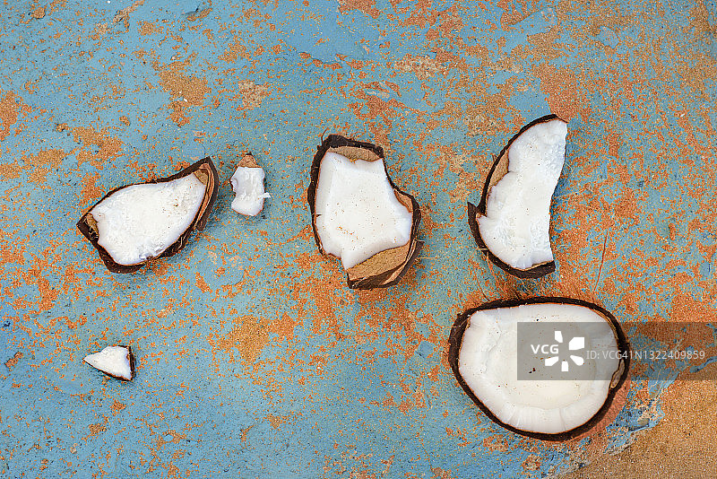破碎的椰子图片素材