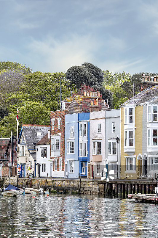 英格兰多塞特郡韦茅斯的历史海滨和旧港图片素材
