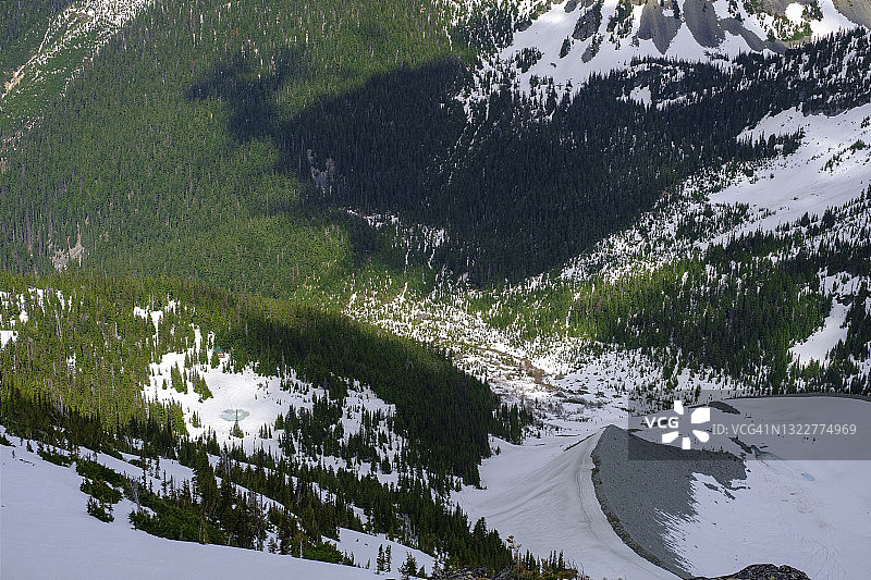 卑诗省彭伯顿附近Cerise溪谷航拍图片素材