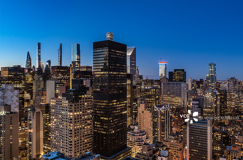 纽约曼哈顿中城的黄昏高角度景观图片素材