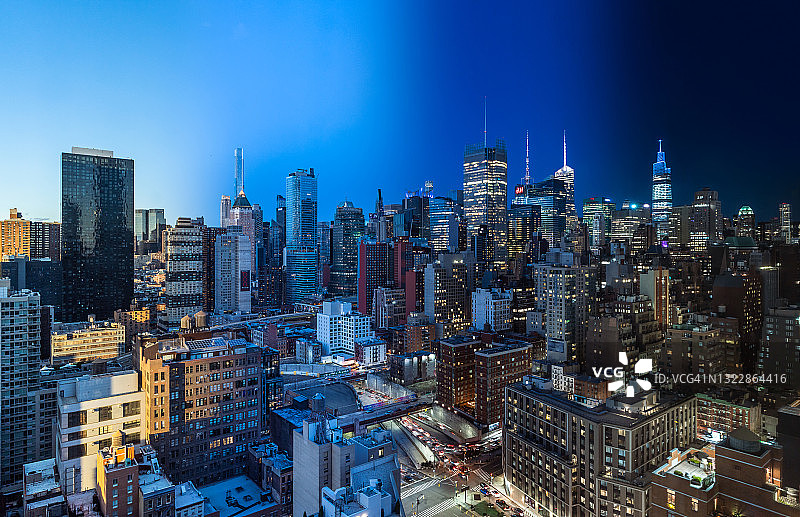 纽约曼哈顿中城从白天到夜晚的天际线合成景观图片素材