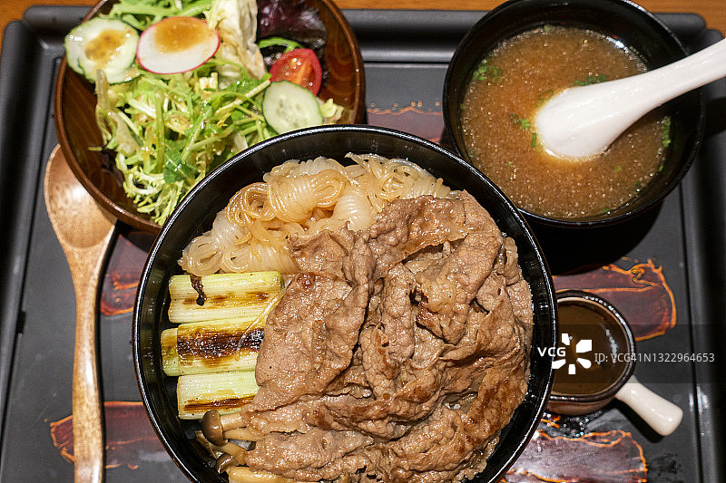 牛肉饭图片素材