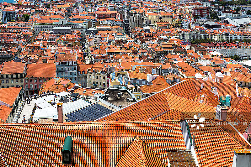 里斯本老城区的屋顶（葡萄牙）图片素材