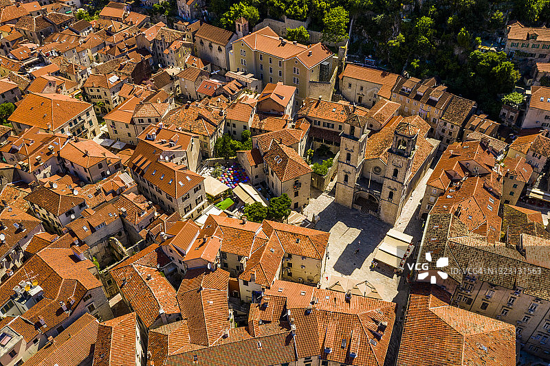 黑山科托尔古镇的航拍景色图片素材