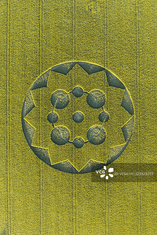 英国新麦田怪圈垂直航拍图片素材