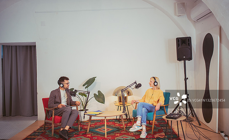 所有分享和对立的观点图片素材