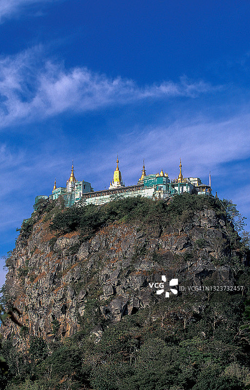 缅甸曼德勒蒲甘波帕山顶的佛教寺庙图片素材