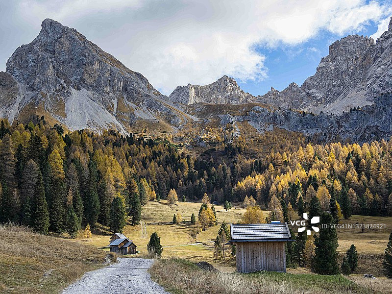 意大利特伦蒂诺瓦尔圣尼科洛图片素材