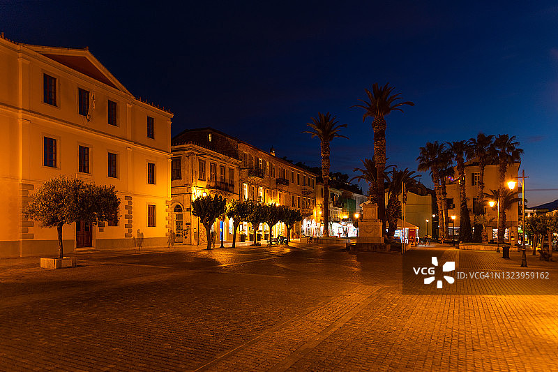 希腊纳夫普利奥古镇的黄昏图片素材