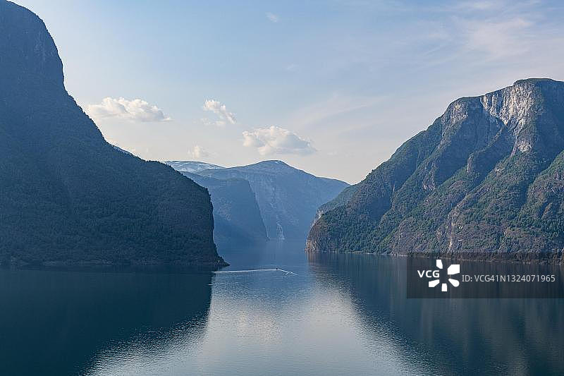 俯瞰挪威奥兰峡湾图片素材