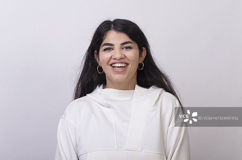 快乐年轻女子的人物肖像图片素材