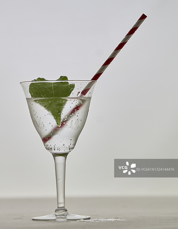 琉璃苣叶苏打水图片素材