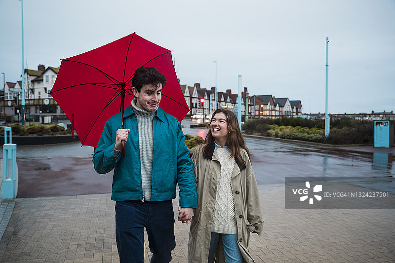 与爱人同行图片素材