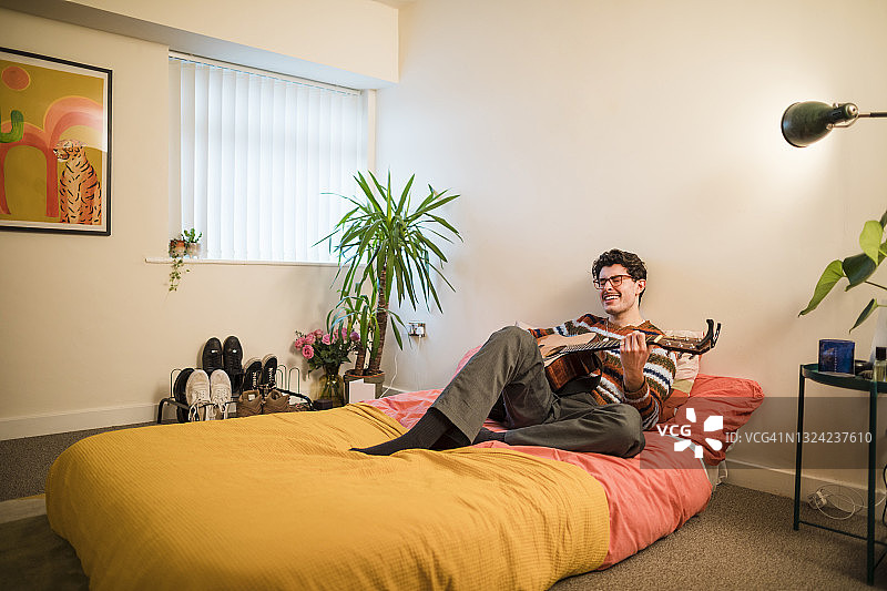 倾情演唱图片素材