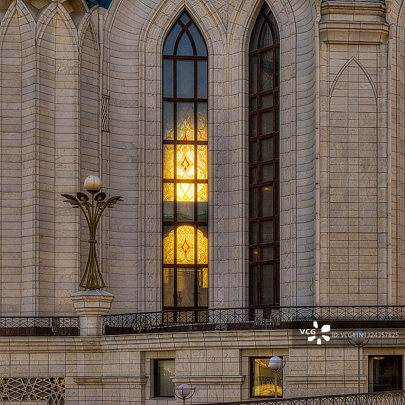日落时库尔·沙里夫清真寺的喀山立面图片素材