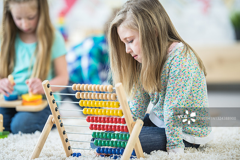 学习使用算盘图片素材