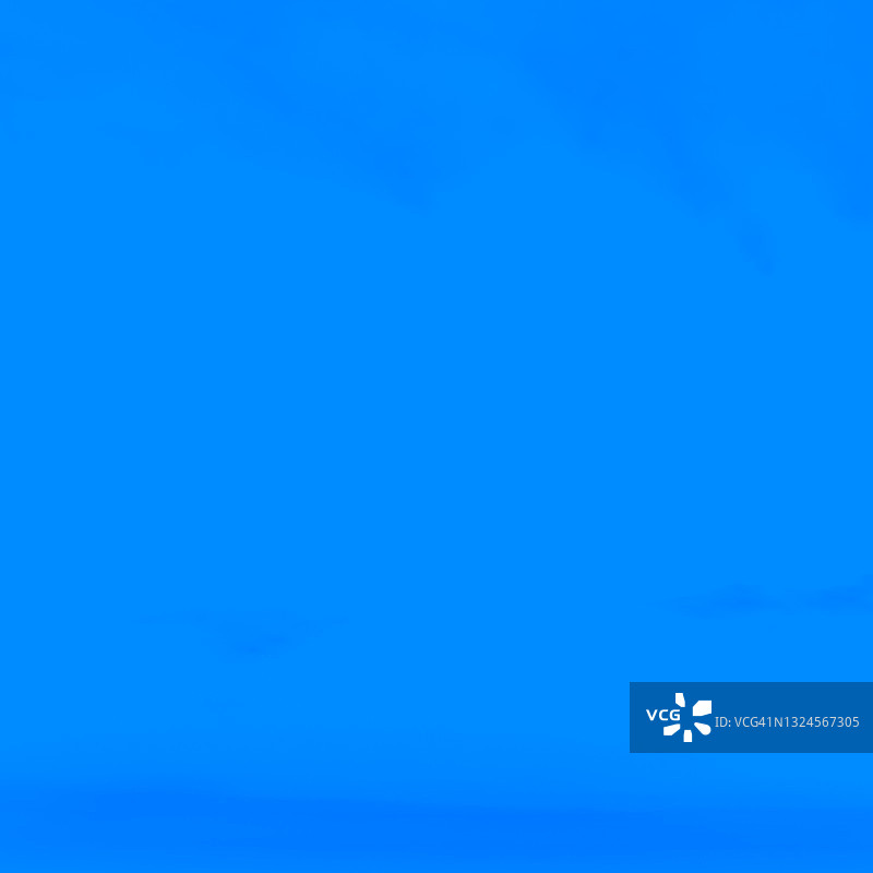 蓝色天空背景图片素材