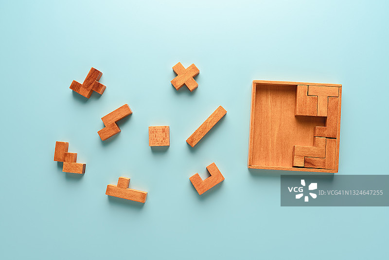 木制拼图碎片图片素材