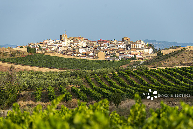 通往锡劳基村庄的圣地亚哥之路图片素材