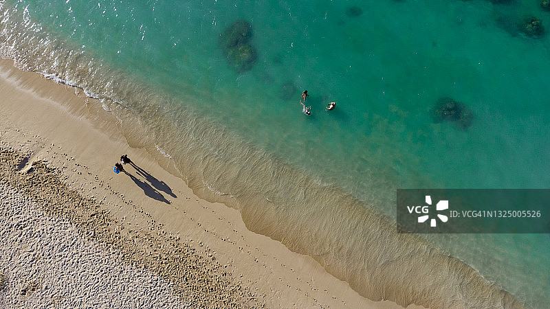 夏季航拍沙滩图片素材