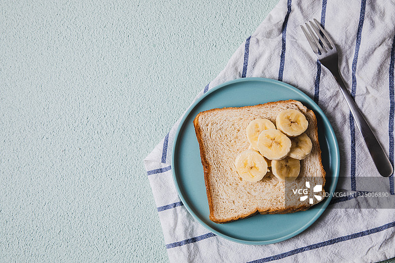 香蕉全麦面包片拼盘图片素材