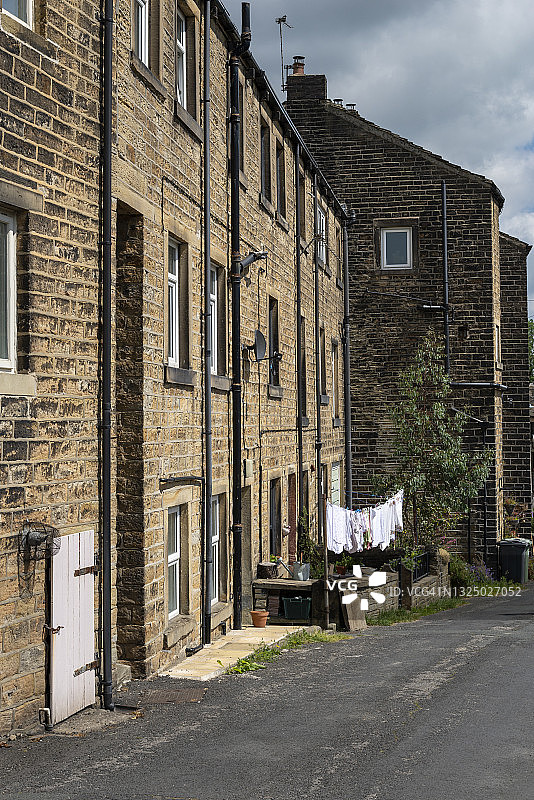 英格兰西约克郡的传统石头小屋图片素材