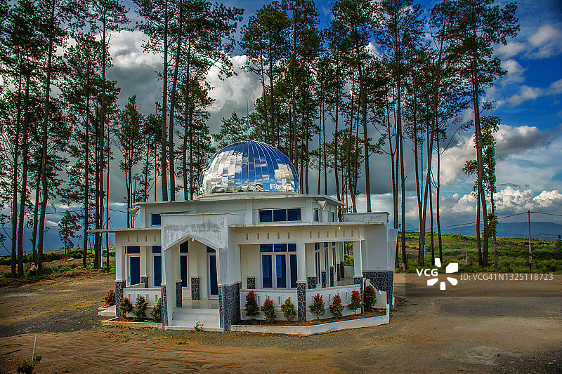 崭新而美丽的清真寺图片素材