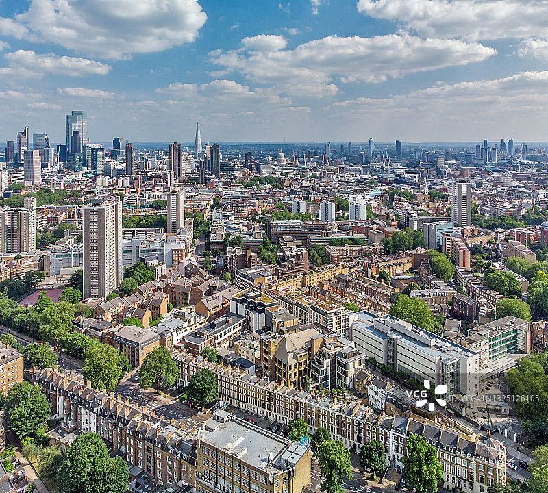伦敦东南部碎片大厦和圣保罗大教堂的航拍图片素材