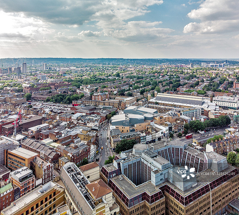 伦敦北部伊斯灵顿上街和利物浦路的航拍景观图片素材
