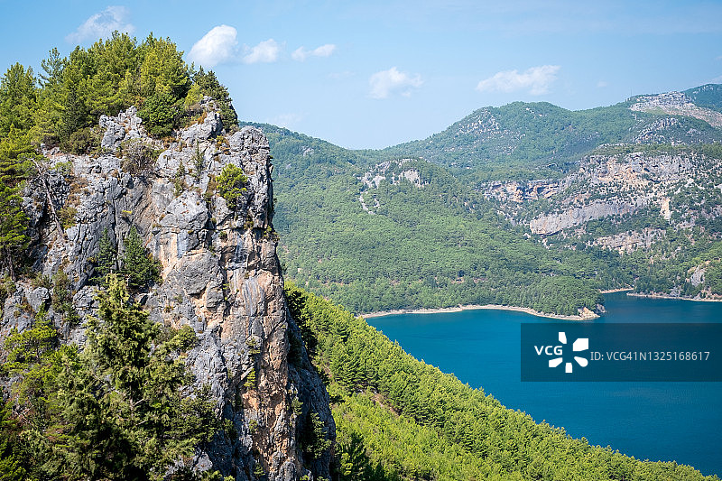 土耳其马纳夫加特绿色峡谷水坝湖风光图片素材