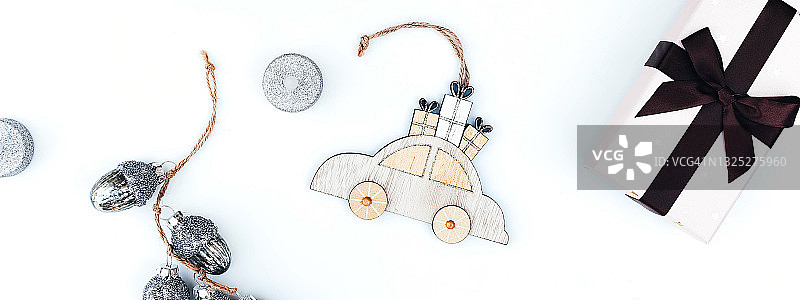 圣诞树玩具和蜡烛节日背景图片素材