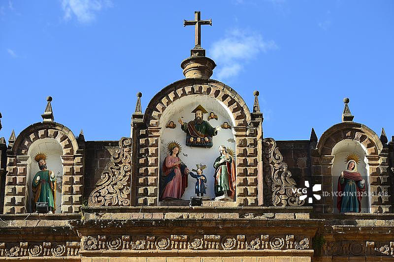 秘鲁库斯科教堂里的圣家雕像图片素材