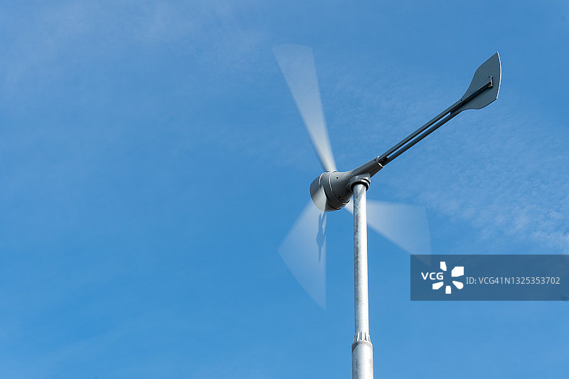 小型风力涡轮机图片素材