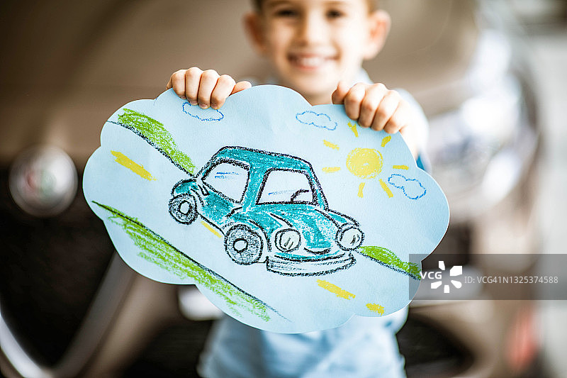 儿童画：汽车图片素材