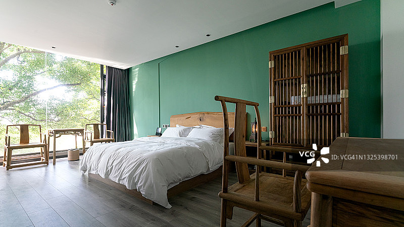 木制家具卧室侧视图图片素材