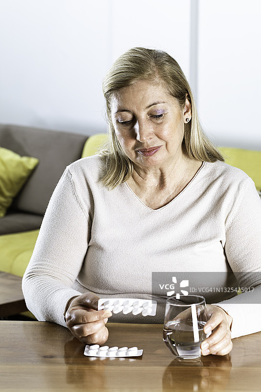 药物治疗图片素材