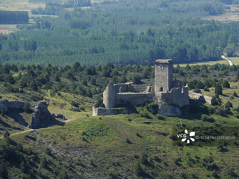 西班牙索里亚省的乌塞罗城堡图片素材