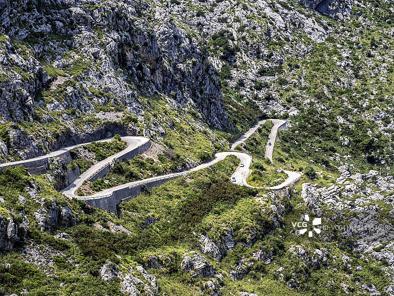马略卡岛萨卡洛布拉山间蜿蜒的山路图片素材