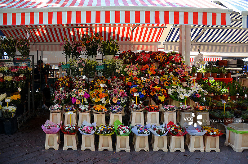 法国尼斯市的鲜花摊位图片素材