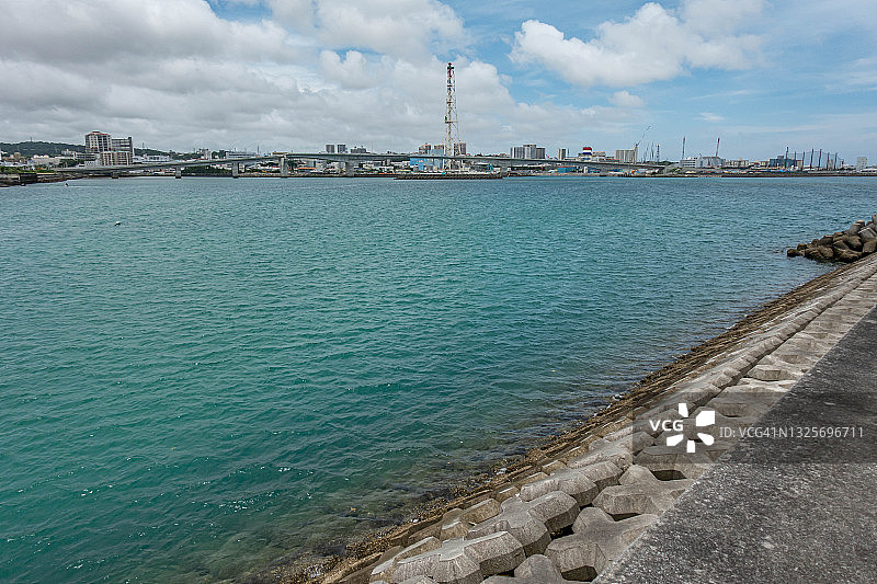 日本冲绳的珊瑚港图片素材