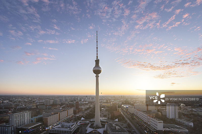带有电视塔的柏林天际线图片素材