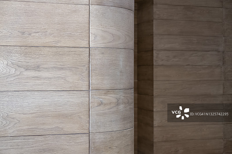 中国杭州商业区现代建筑的木制装饰图片素材