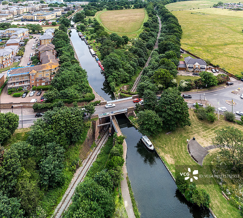 伦敦汉威尔附近的三桥图片素材