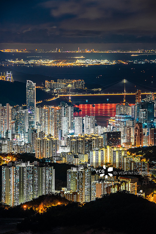 香港荃湾及香港国际机场夜景特写图片素材