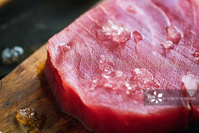 冰镇生金枪鱼排图片素材