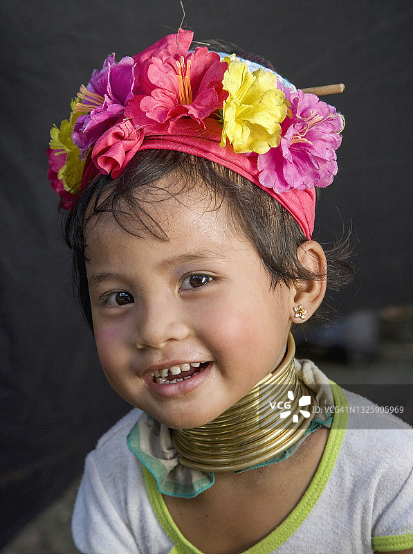 泰国长颈族小女孩图片素材